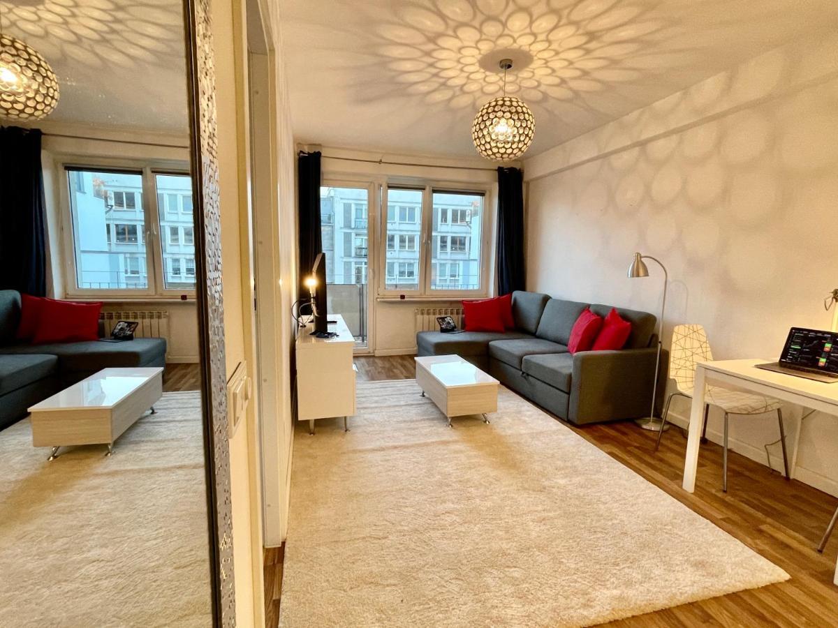 Decor 2 Metro Fast Wifi 55'Tv Netflix Hbo Cozy Lägenhet Warszawa Exteriör bild
