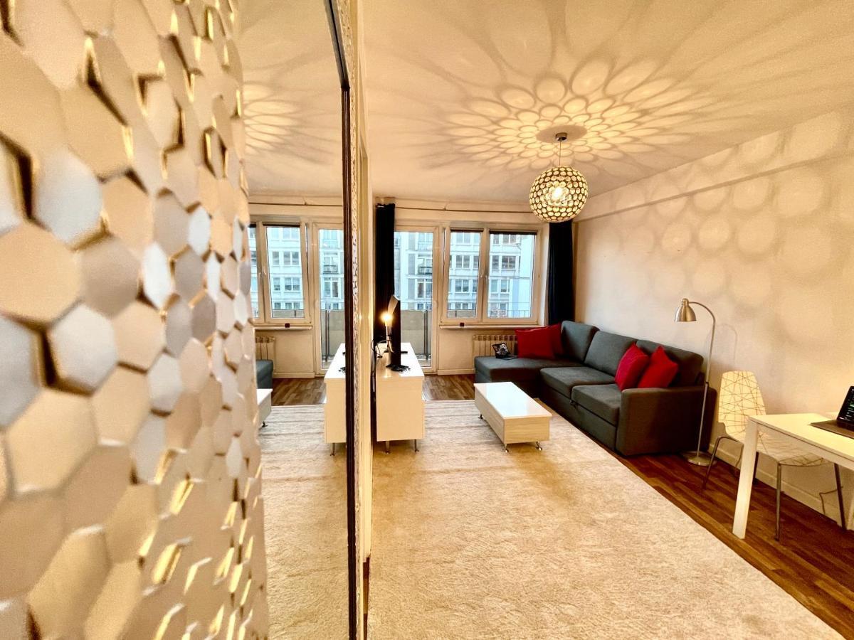 Decor 2 Metro Fast Wifi 55'Tv Netflix Hbo Cozy Lägenhet Warszawa Exteriör bild