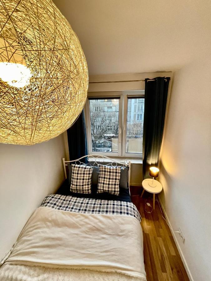 Decor 2 Metro Fast Wifi 55'Tv Netflix Hbo Cozy Lägenhet Warszawa Exteriör bild