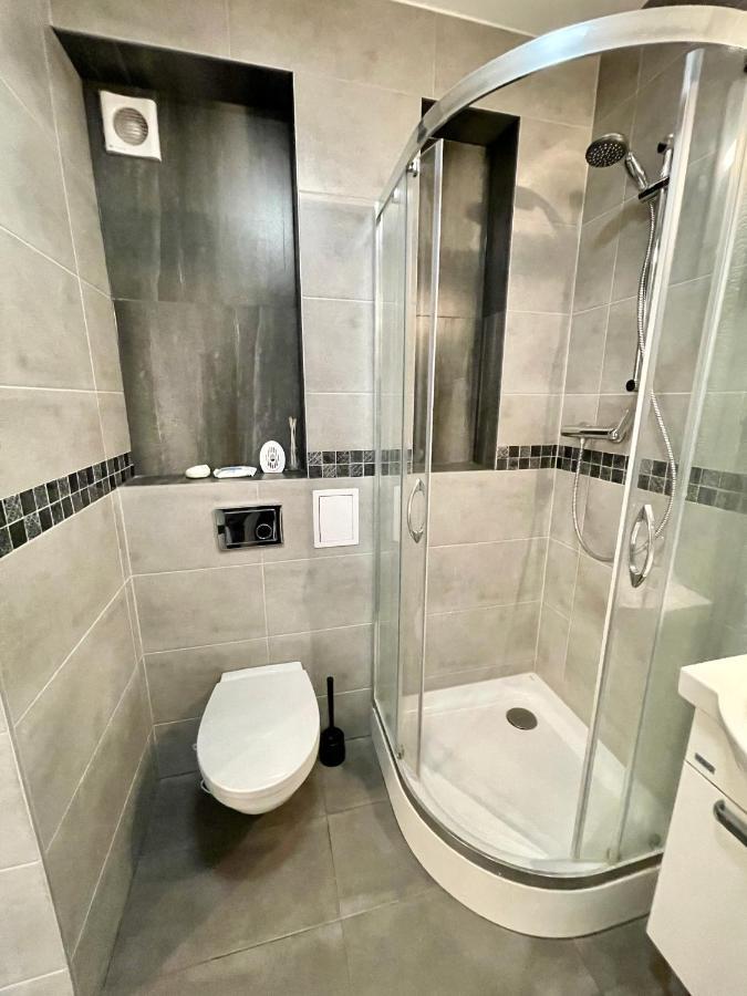 Decor 2 Metro Fast Wifi 55'Tv Netflix Hbo Cozy Lägenhet Warszawa Exteriör bild