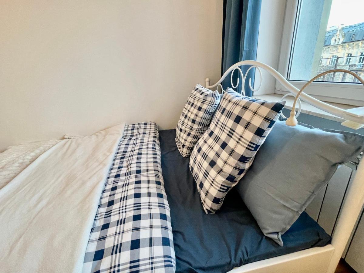 Decor 2 Metro Fast Wifi 55'Tv Netflix Hbo Cozy Lägenhet Warszawa Exteriör bild